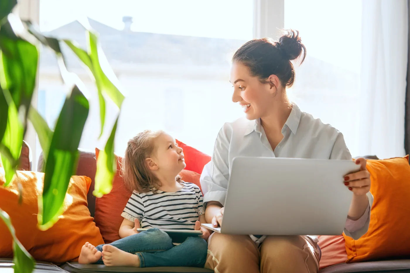 mom wondering how to have a side hustle with a full time job and kids